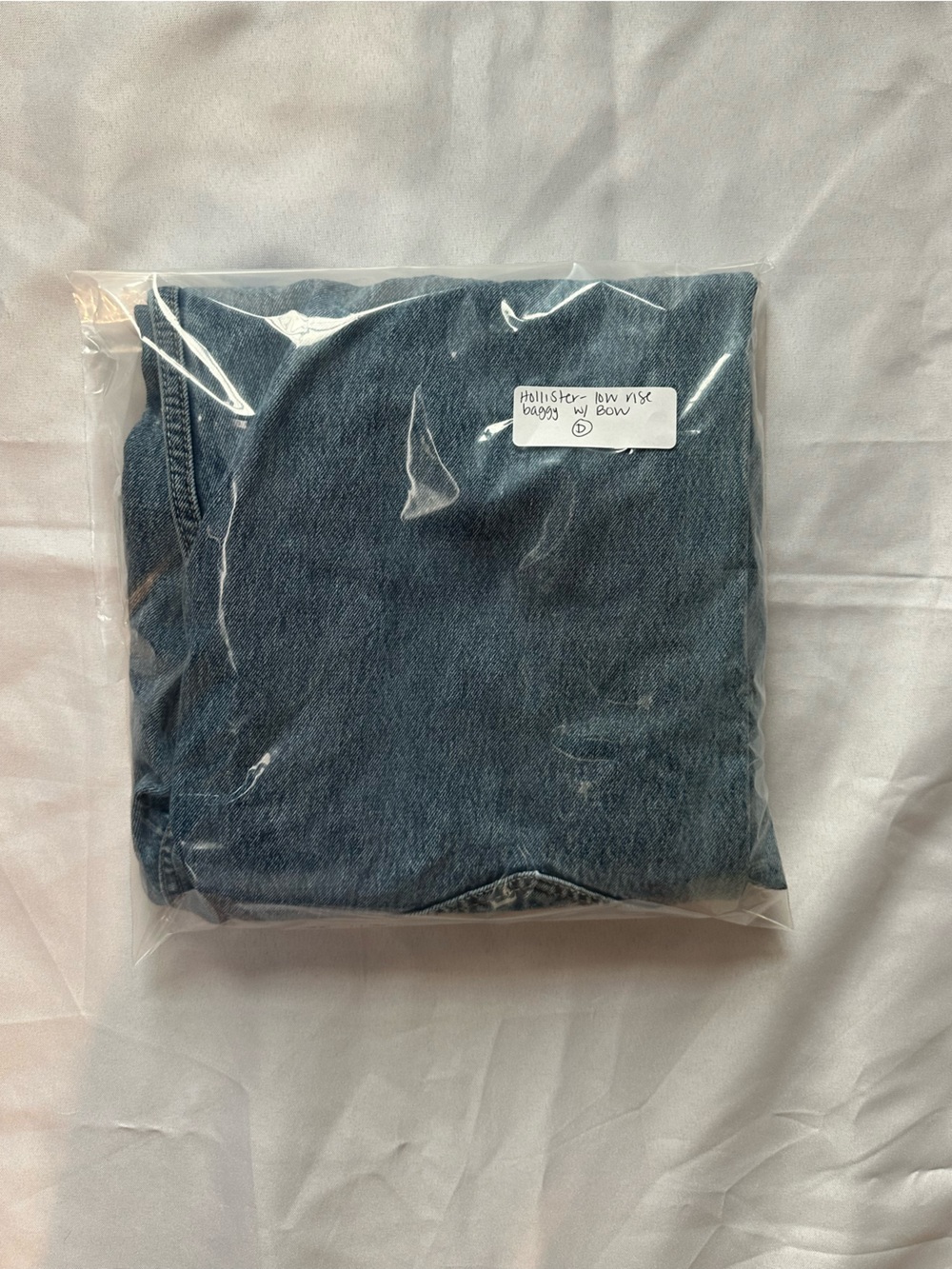 Hollister - Low Rise Baggy Jeans w. Bow - 0R - Picture 8 of 8